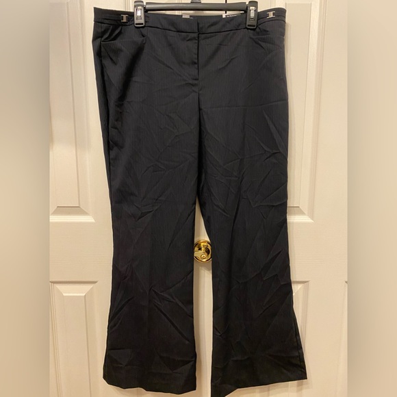 New York & Company Pants - NEW New York and Company pin-striped size 16 Petite Stretch dress pants